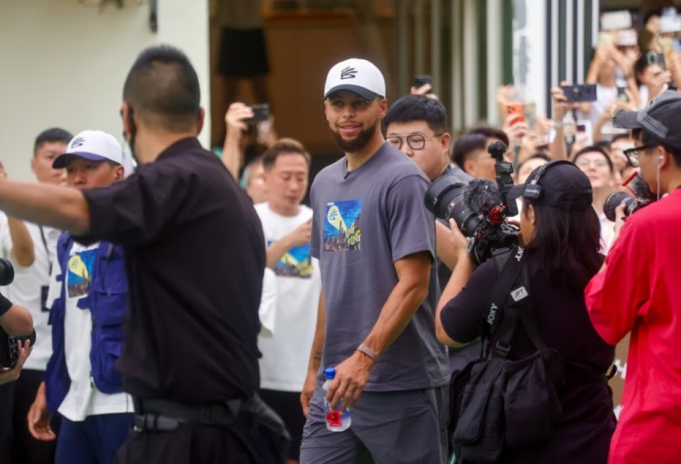 今天费耶诺德VS乌德勒支直播,费耶诺德VS乌德勒支免费直播在线观看,费耶诺德VS乌德勒支高清直播无插件