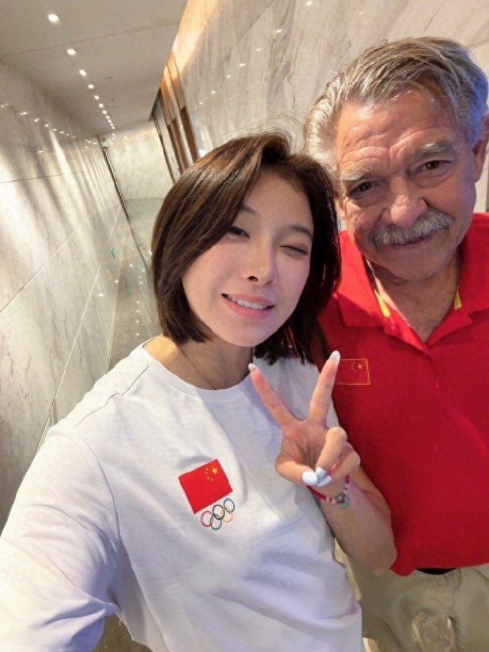 匈牙利VS乌克兰直播_匈牙利VS乌克兰免费直播在线观看_匈牙利VS乌克兰高清直播无插件